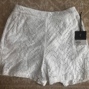 Vera Wang White shorts